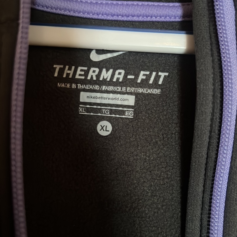 Nike running jacket - Picture 2 of 2